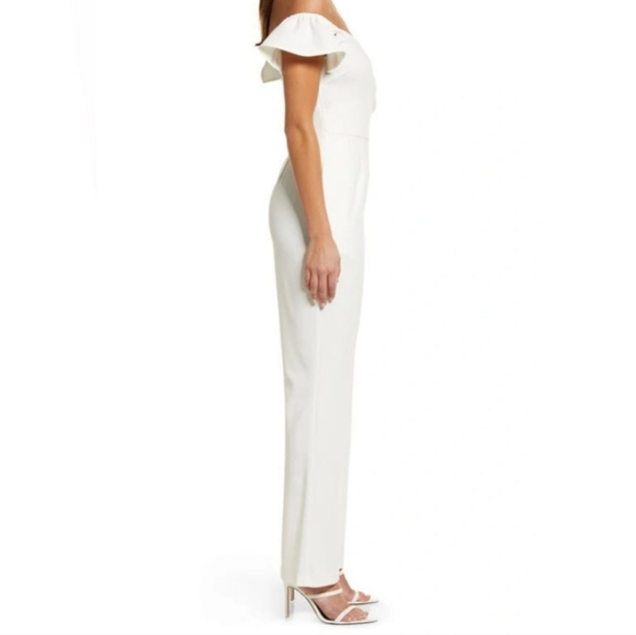 NWT Chelsea28 Jumpsuit Ivory Cloud White Off Shoulder Sweetheart Neck Jumper - Picture 3 of 9